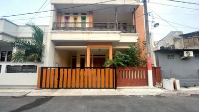 Rumah Apik 2 Lantai di Jl Nanas Raya, Pancoran Mas. Dkt ke Jl Nusantara Raya