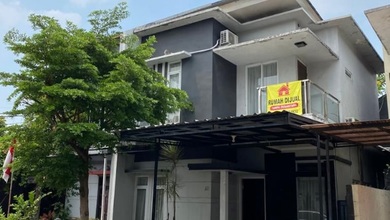 Rumah Apik 2 Lantai Dlm Cluster di Dukuh, Kramat Jati. Dkt ke Tol Jagorawi