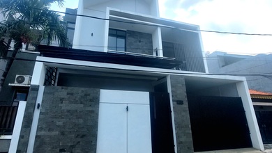 Rumah Mewah 2 Lantai di Jl Kramat Jaya, Johar Baru. Dkt ke Jl Percetakan Negara