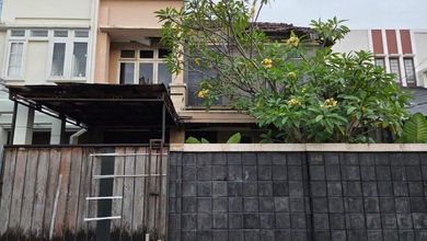 Rumah Murah 2 Lantai di Lebak Lestari Indah, Lebak Bulus. Dkt ke Jl Tb Simatupang
