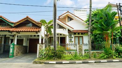 Rumah Asri 1 Lantai di Pesona Khayangan Depok. Dkt ke Tol Cijago
