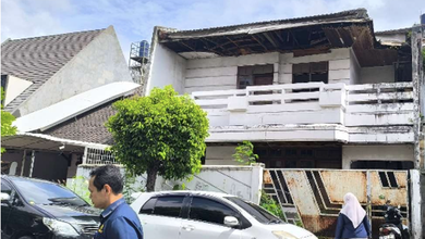 Mepet Njop. Rumah Puri Indah Hitung Tanah Saja.