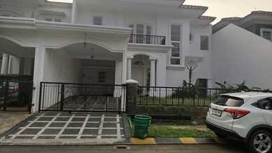 Dibawah Pasar. Rumah Bagus Bsd Puspitaloka.