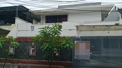 Greenville. Rumah Bagus 2 Lantai Hitung Tanah Saja