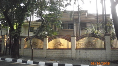 Termurah Di Menteng. Rumah Besar Harga Miring.