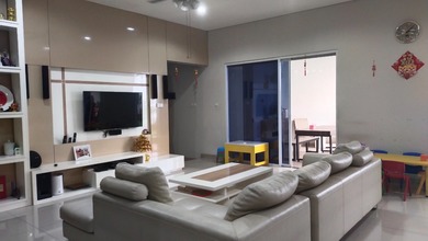 Komplek Grawisa Wijaya Kusuma. Rumah Bagus Dibawah Njop.