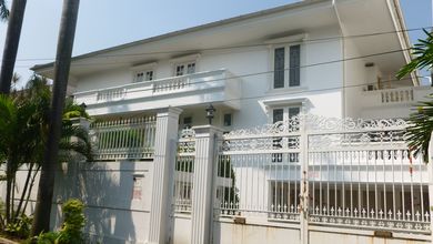 Hitung Tanah. Rumah Mewah Permata Hijau, Jaksel