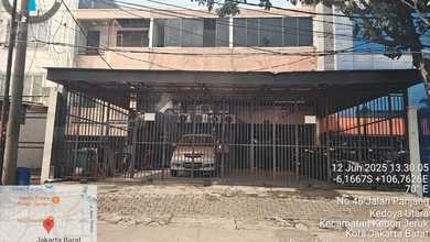 Jarang Ada. Ruko Gandeng Green Garden Hitung Tanah Saja...