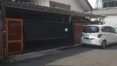 Anggrek Neli Murni Slipi. Rumah Bagus Hitung Tanah Saja.