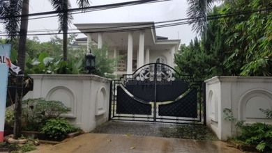 Huniyan Swiming pool ada lif istanah Cilandak harga miring SHM Cilandak Jakarta Selatan 