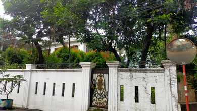Rumah Hoek Harga Miring Jln Intan Ujung Istanah Cilandak LT 2.610Mtr Cilandak Jakarta Selatan
