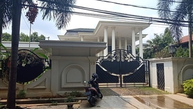 Istanah Cilandak hitung tanah harga miring lt 4.535mtr Swiming pool ada lif Cilandak Jakarta Selatan 