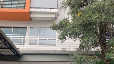 Ruko penghasil dollar komplek Thamrin Residences harga miring kawasan bisnis Thamrin Jakarta pusat 