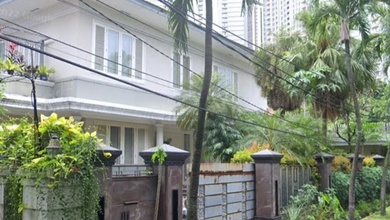 Rumah dkat SCBD martimbang harga miring asri strategis shm Kebayoran baru Jakarta Selatan 