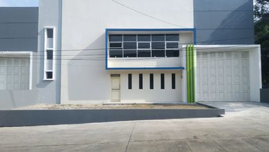 Butuh gudang barang yg aman KIP jawaban masuk kontainer 40feet