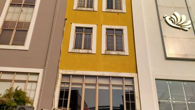 Ruko kawasan bisnis harga miring lt 223mtr ruko gallery simprug strategis jarang ada Jakarta Selatan 