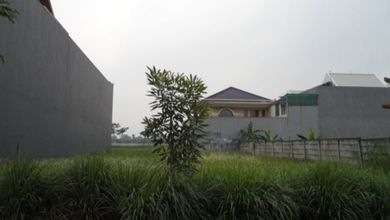 Tanah Luas 760 m2 Lokasi Strategis Srengseng, Dijual Terjangkau
