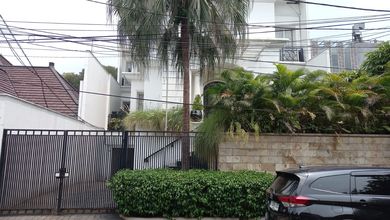 Jual Rumah Siap Huni di Senopati, Jakarta Selatan, Luas 306 m2