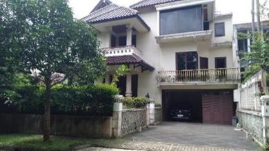 Rumah asri harga miring lt 600mte jarang ada bukit pratama Lebak bulus Jakarta Selatan 