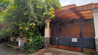 Rumah harga miring lt 550mtr permata Hijau dkat SCBD jarang ada strategis SHM 