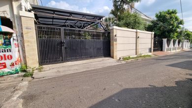 Rumah harga miring lt 390mtr Bintaro SHM Jakarta Selatan 