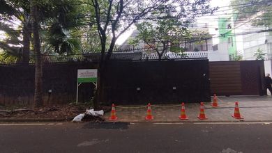 Huniyan Idaman Swiming Pool Harga Miring LT 766Mtr Dukuh Patra Jakarta Selatan