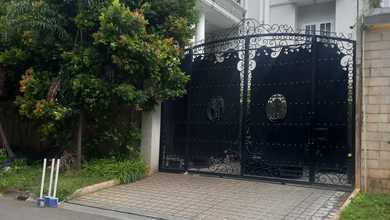 Jual Rumah 800 di Pondok Indah, Jakarta Selatan