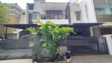 Rumah Cantik Harga Miring Taman Meruya Lilir Shm Jakarta Barat 