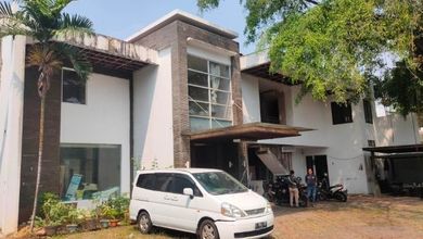 Jual Cepat Rumah Mewah di Kemang, Jakarta Selatan, Luas 1493 m2