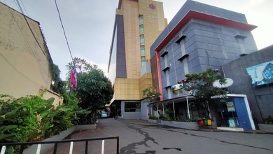Hotel Mewah Swing Pool Fasilitas Lengkap Murah Tanjung Duren Jakarta Barat