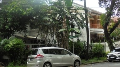 Rumah Hoek Miring LT 341 Mtr Melawai Jakarta Selatan