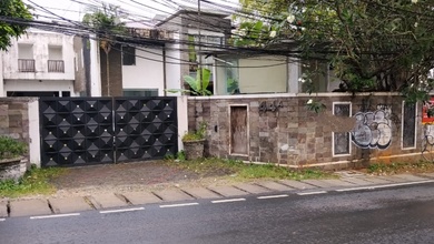 Rumah Swimming Pool LT 1.493Mtr Memang SHM Jakarta Selatan