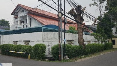 Rumah Hoek Kav Dki di Obral Murah Lt370mtr SHM Jakarta Barat