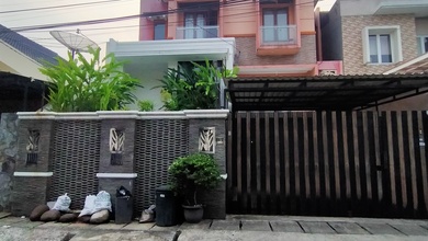 Rumah Swiming Pool Kav Dki Harag Miring LT 250Mtr Kav Dki Jakarta Barat