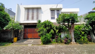 Rumah Harga di Bawah NJOP Swiming Pool LT 432Mtr Jln Taman Kedoya Indah SHM Jakarta Barat