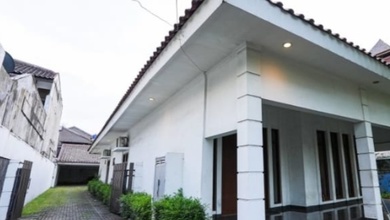 Rumah Menteng Harga di Bawah NJOP LT 930Mtr Jln Cendana Menteng Jakarta Pusat