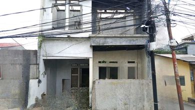 Jagakarsa - Cipedak Rumah Murah Lt.73 M2,lb.100. Pinggir Jalan Utama