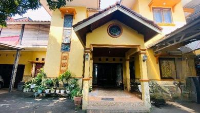 Depok - Rumah Megah dan Luas di Bawah Harga Pasaran