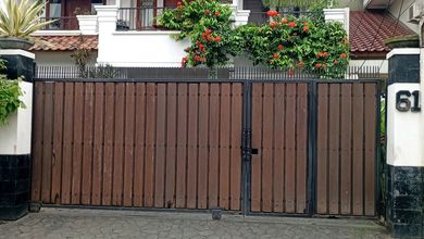 Jagakarsa - Rumah Mewah dan Besar