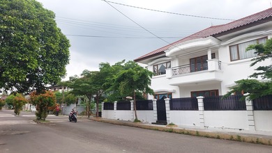 Rumah Cantik 2lt Cinere Komplek Ekslusif