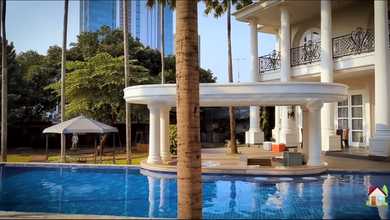 Rumah Bak Istana Cilandak Dibawah Njop