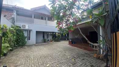 Rumah Asri Luas Kampung Rambutan Ciracas