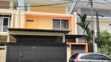 Rumah Cantik 2Lt Duta Garden Dijual Cepat