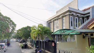 Rumah Cantik Meruya 2lt Dibawah Pasar