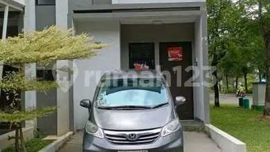 Jarang Ada !! Rumah 2 Lantai di Cluster Oxalis Metland