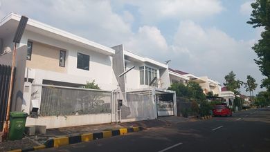 Rumah Cantik Kebon Jeruk Intercon
