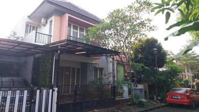 Rumah Cantik 2lt Modern Sakura Regency