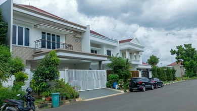 Jual Rumah Eksklusif LT 249 m2 Area Modernland, Tangerang