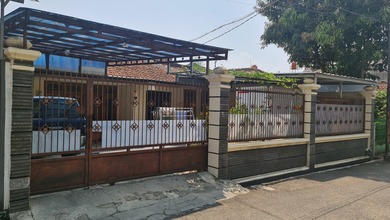 Rumah Luas Komplek Muara Bojongloa Kidul