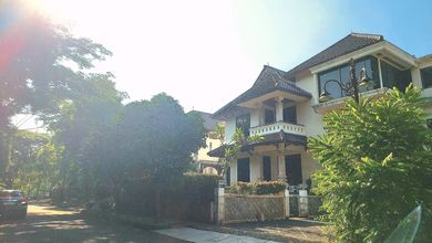 Rumah Eksklusif Luas 600 m2, di Lebak Bulus, Jakarta Selatan